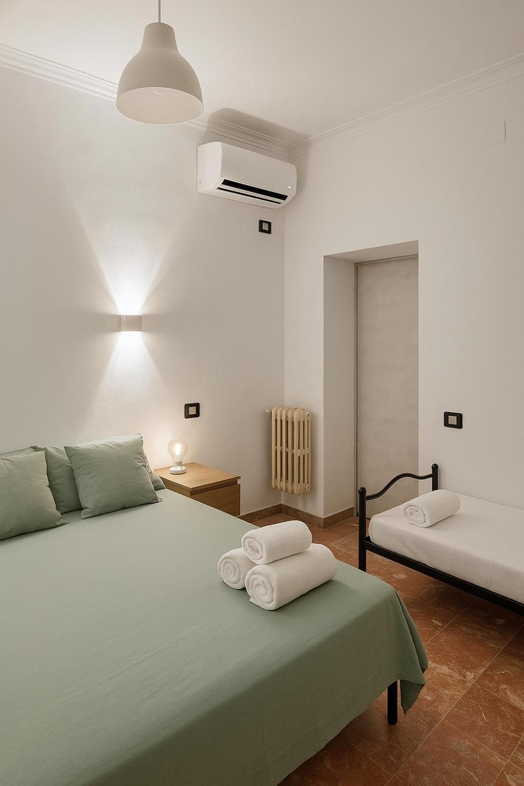 Colosseo Rooms B&B Róma Szoba fotó